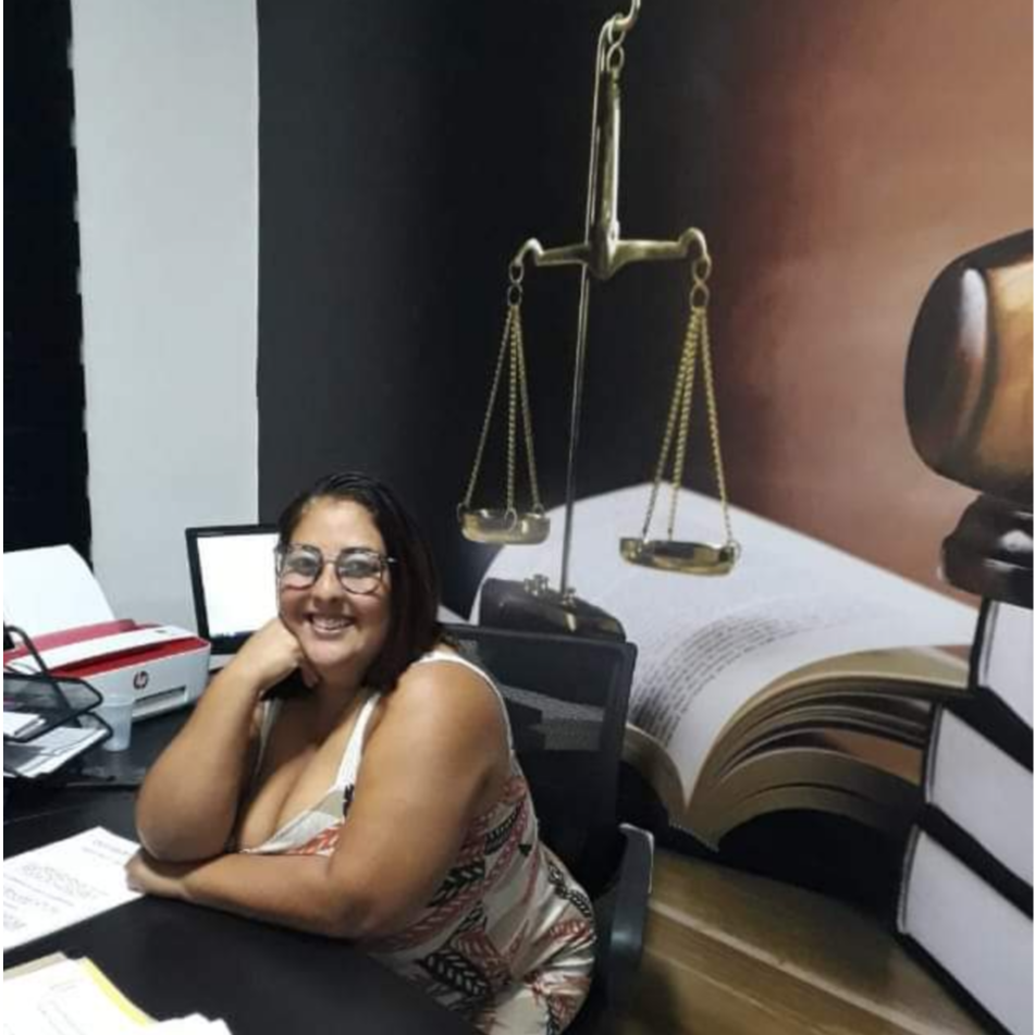 Assessora Jurídica Elaine Latavanha