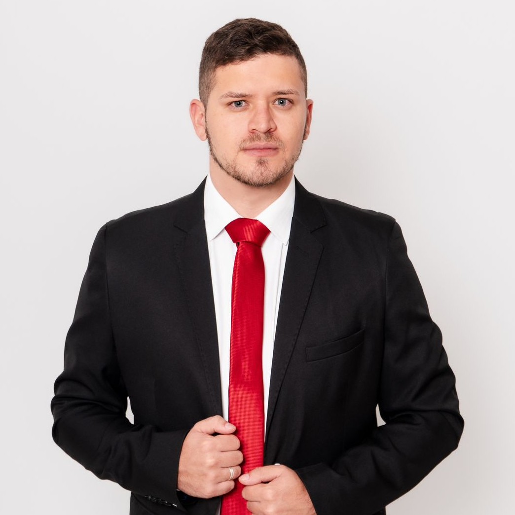 Adv. Daniel Lopes